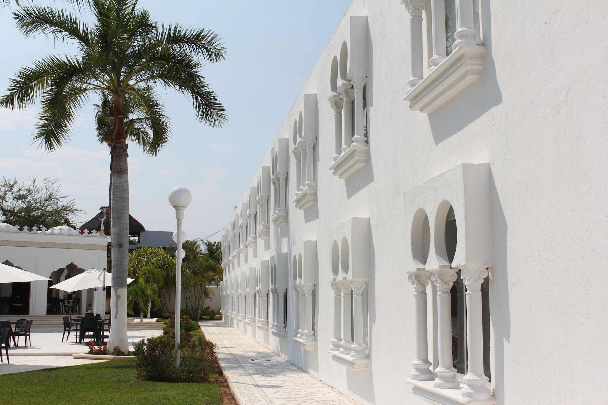 Hotel Aldea Del Bazar & Spa Пуэрто-Эскондидо Экстерьер фото