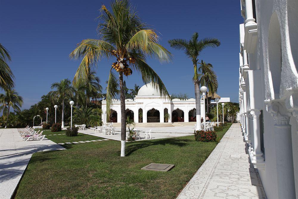 Hotel Aldea Del Bazar & Spa Пуэрто-Эскондидо Экстерьер фото